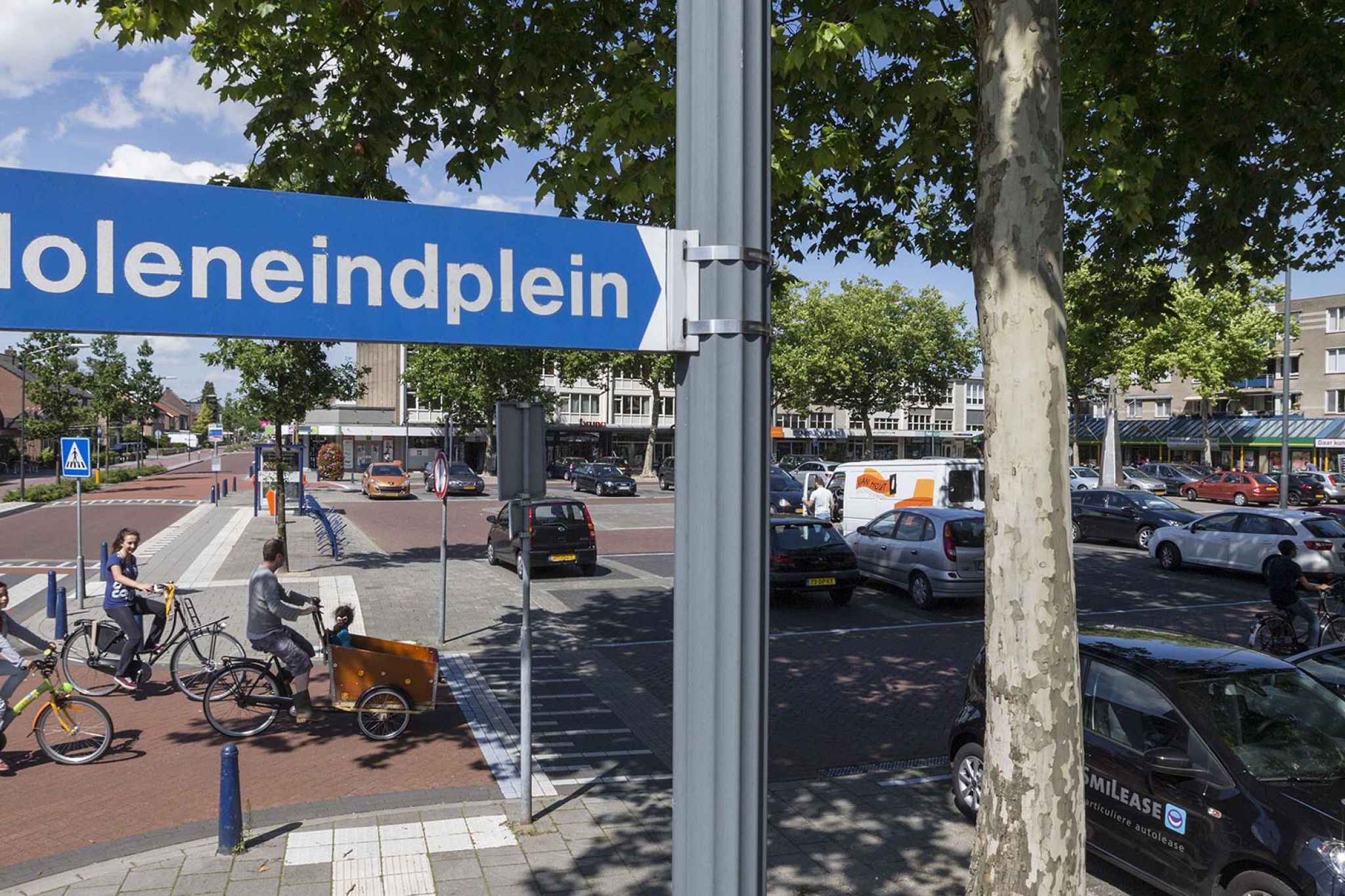 Foto van het Moleneindplein in Vught